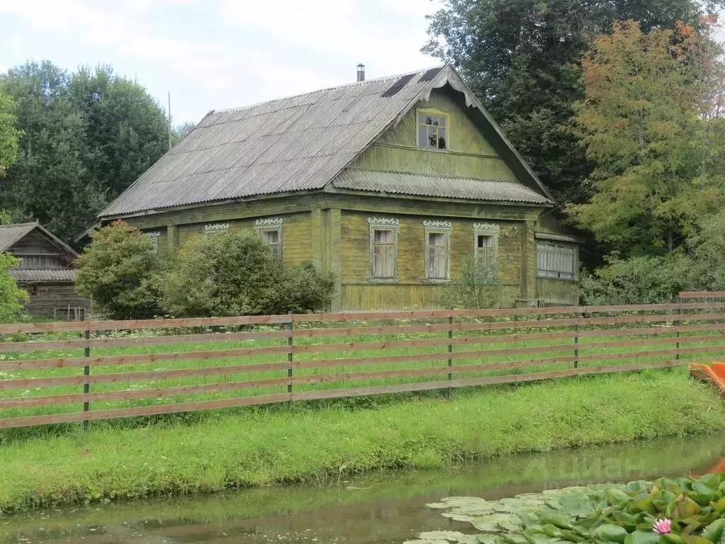 Дом в Тверская область, Оленинский район, д. Бобровка  (100 м) - Фото 0