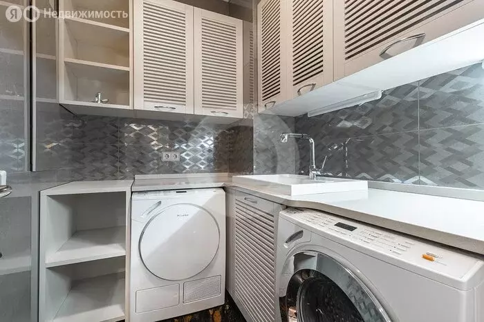 3-комнатная квартира: Москва, Большая Татарская улица, 7к3 (132 м) - Фото 0