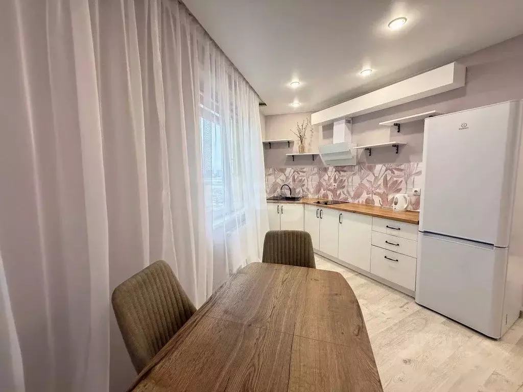 2-к кв. Тюменская область, Тюмень Ставропольская ул., 160/1 (56.0 м) - Фото 2