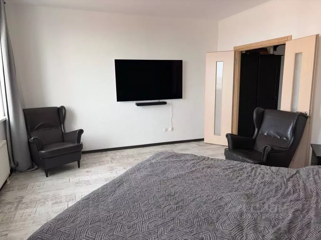 1-к кв. Свердловская область, Екатеринбург ул. Токарей, 27к2 (41.0 м) - Фото 2