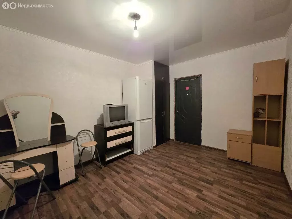 1к в 5-комнатной квартире (12.8 м) - Фото 1