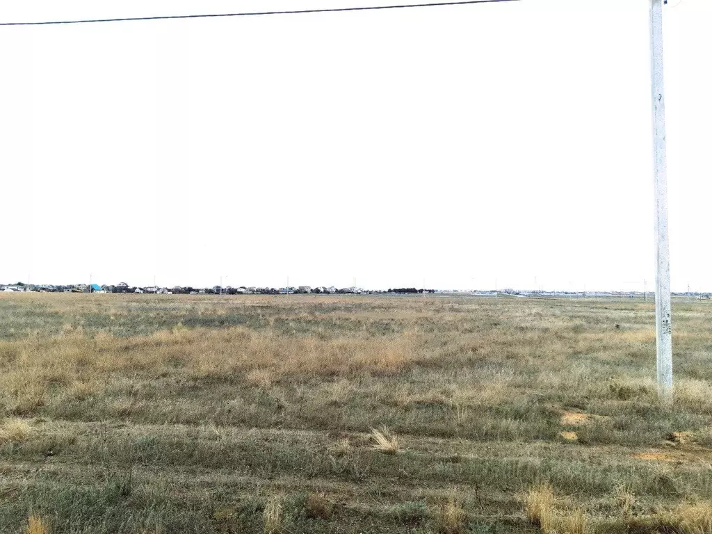 Участок в Крым, Сакский район, Штормовское с/пос, с. Крыловка ул. ... - Фото 1