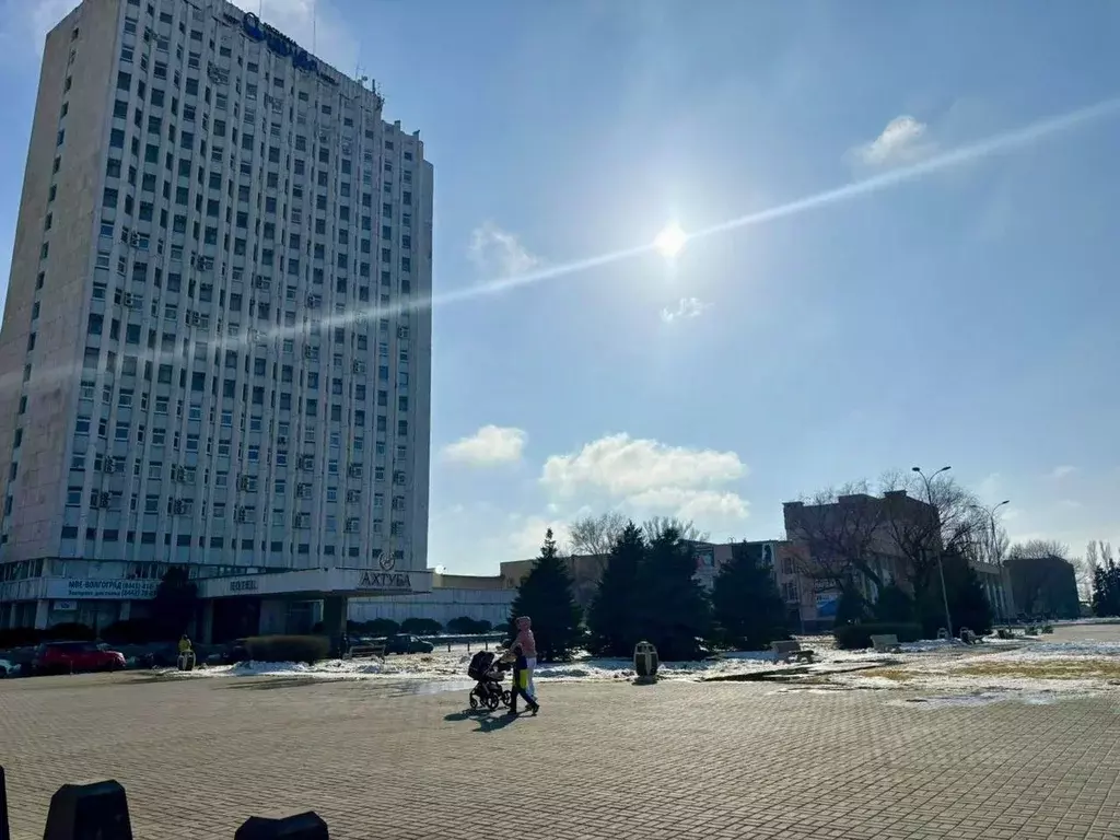 Помещение свободного назначения в Волгоградская область, Волжский 39-й ... - Фото 0