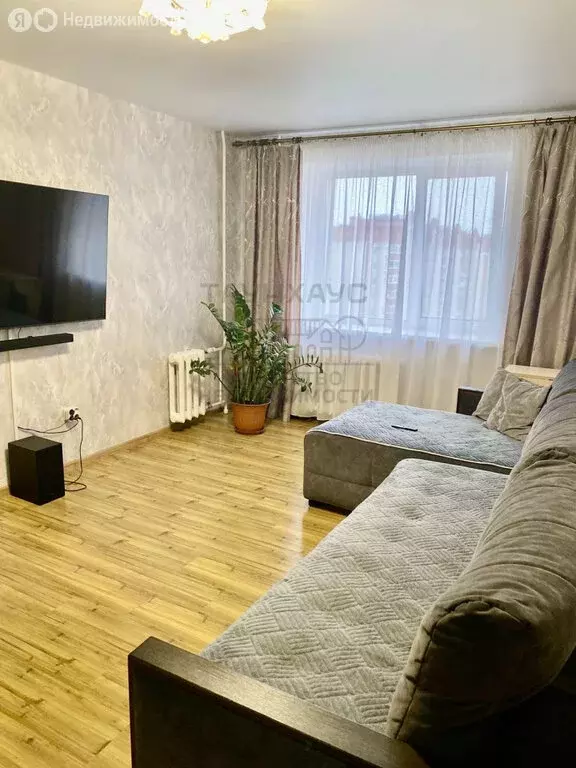 2-комнатная квартира: Нефтекамск, Комсомольский проспект, 37 (57 м) - Фото 1