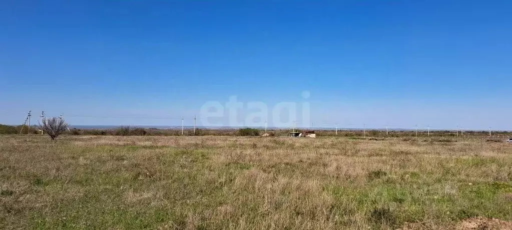 Участок в Крым, Кировский район, Первомайское с/пос, с. Изюмовка ул. ... - Фото 2