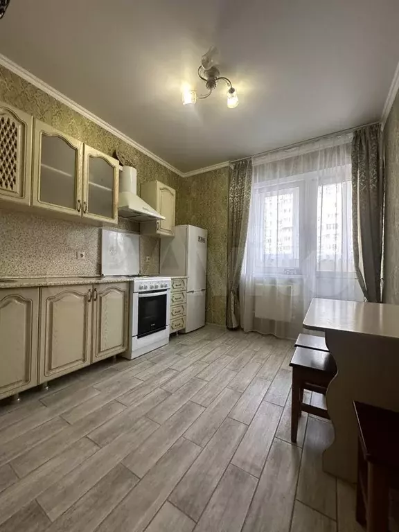 1-к. квартира, 40 м, 2/14 эт. - Фото 0