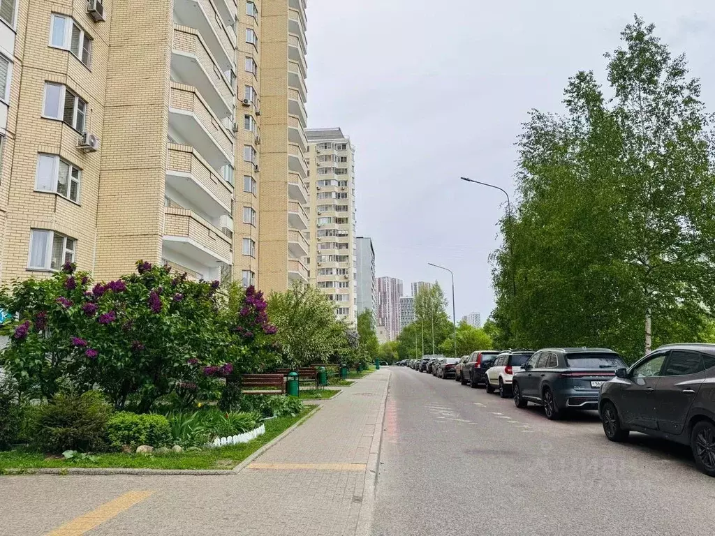 2-к кв. Москва Нарвская ул., 1Ак4 (59.8 м) - Фото 0
