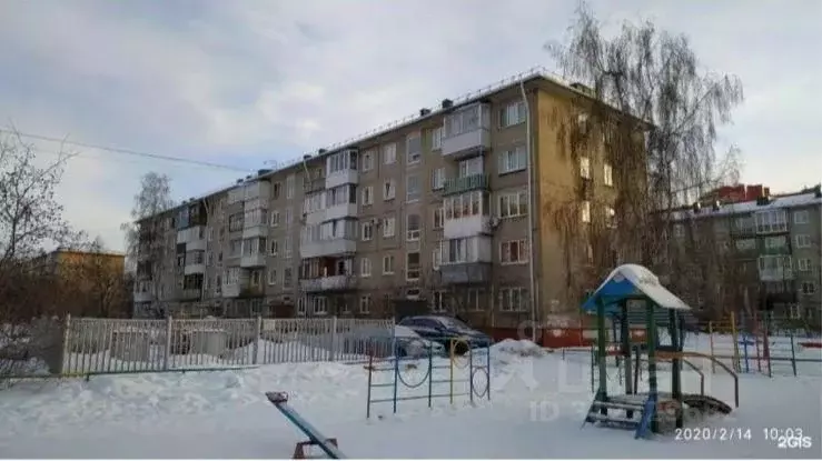 2-к кв. Омская область, Омск ул. Серова, 24а (50.0 м) - Фото 1