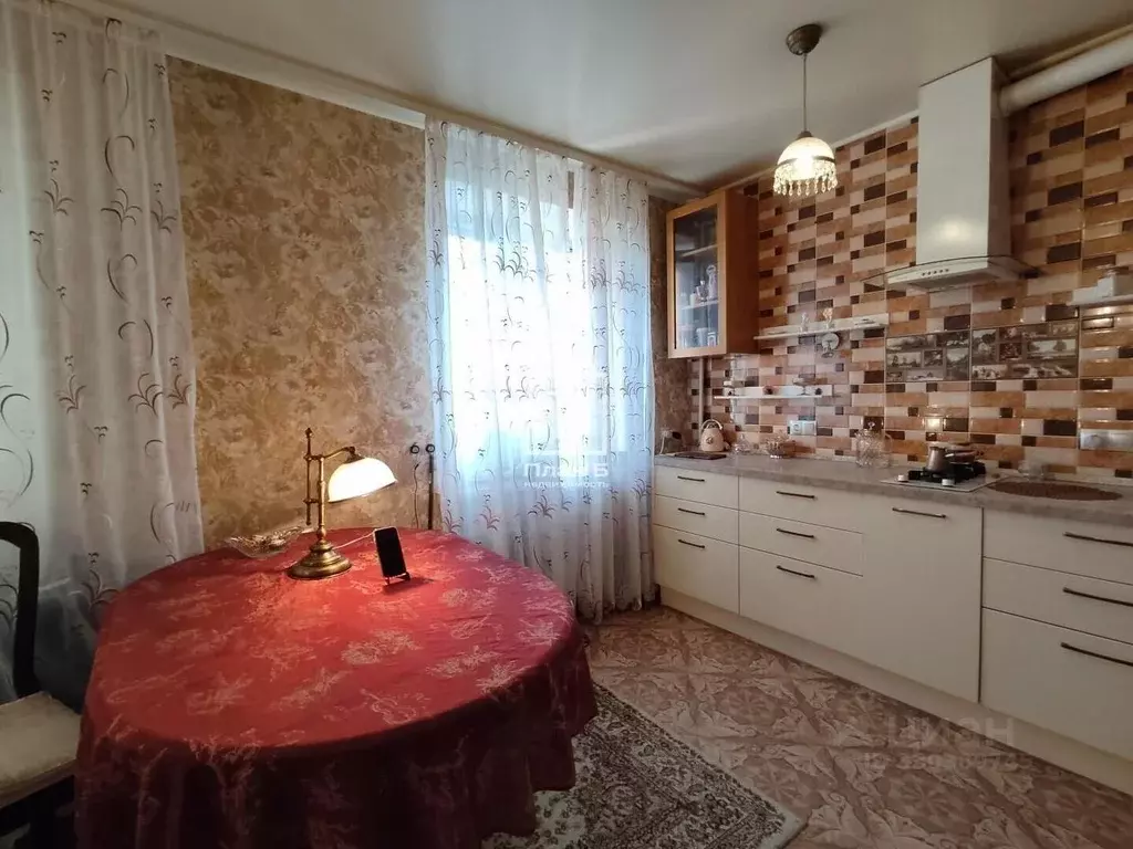 Студия Калужская область, Калуга ул. Суворова, 38 (40.5 м) - Фото 1