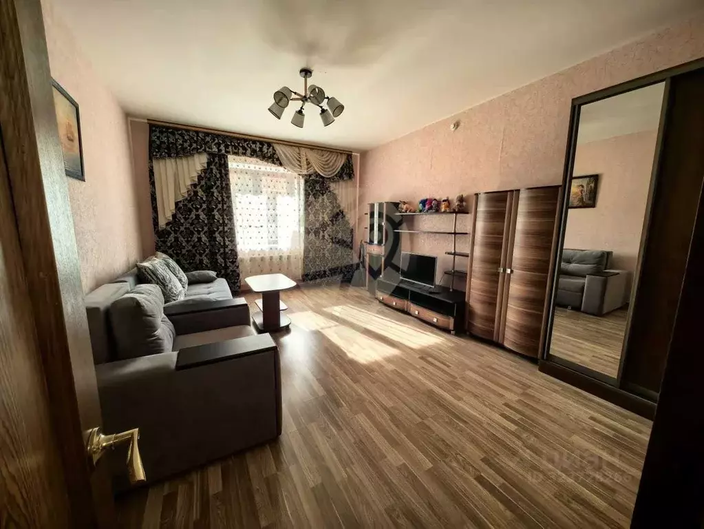 2-к кв. Белгородская область, Старый Оскол Степной мкр, 30 (65.5 м) - Фото 1