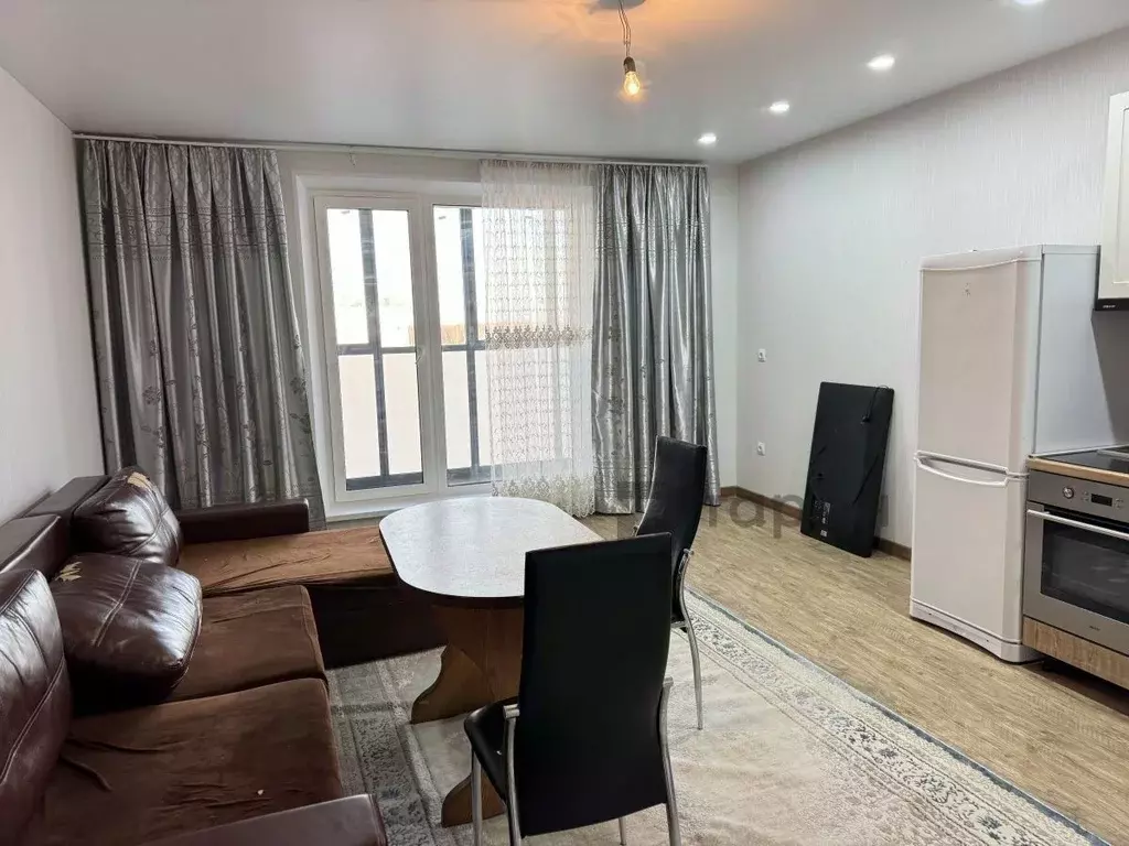 2-к кв. Челябинская область, Челябинск ул. Маршала Чуйкова, 25 (65.0 ... - Фото 1