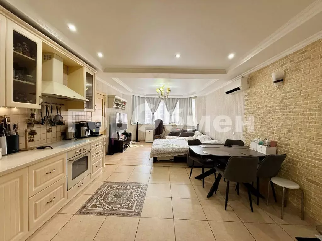 Продается 3-комнатная квартира - Фото 1