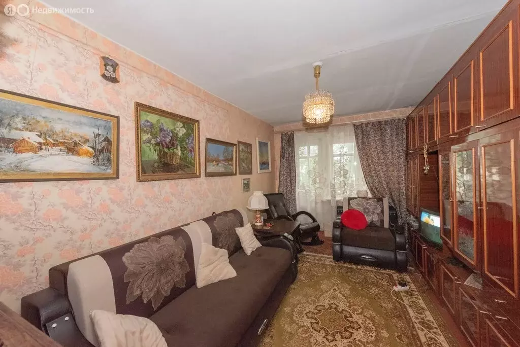 3-комнатная квартира: Саранск, улица Богдана Хмельницкого, 65 (48.9 м) - Фото 1