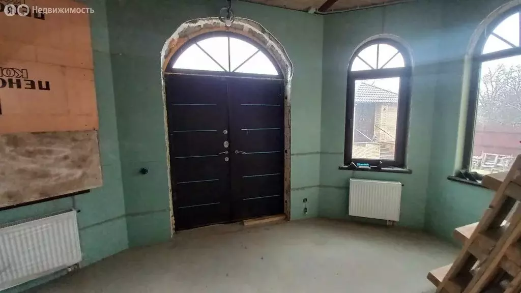 Дом в Каменск-Шахтинский, улица Мусина (238.1 м) - Фото 0