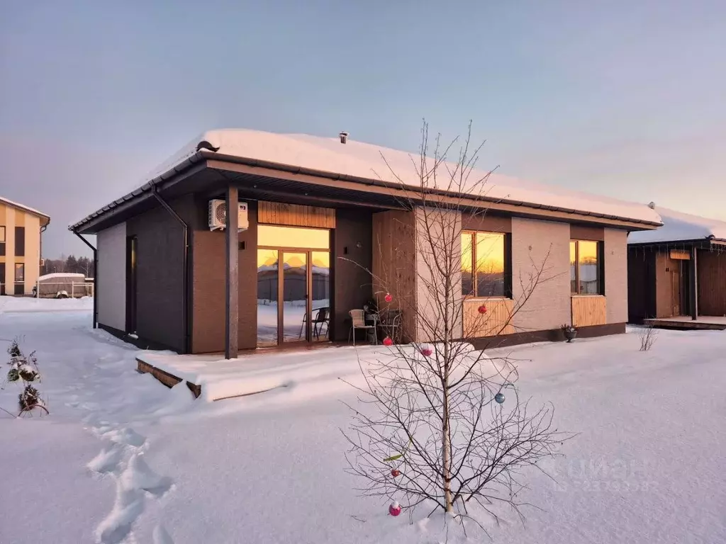 Дом в Свердловская область, Первоуральск муниципальный округ, с. ... - Фото 1