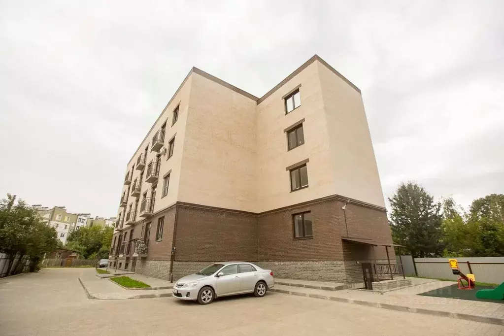 2-к кв. Ярославская область, Ярославль ул. Варакина, 5 (57.0 м) - Фото 0