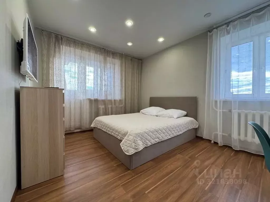 1-к кв. Тюменская область, Тюмень ул. Прокопия Артамонова, 8 (50.0 м) - Фото 1