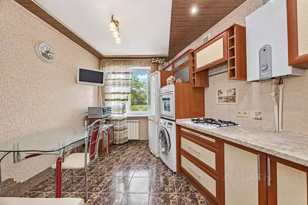 2-к кв. Севастополь ул. Хрусталева, 137 (51.3 м) - Фото 2