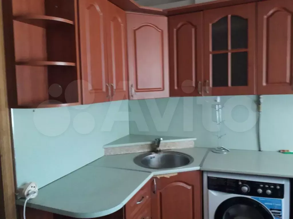Комната 12 м в 3-к., 1/9 эт. - Фото 0