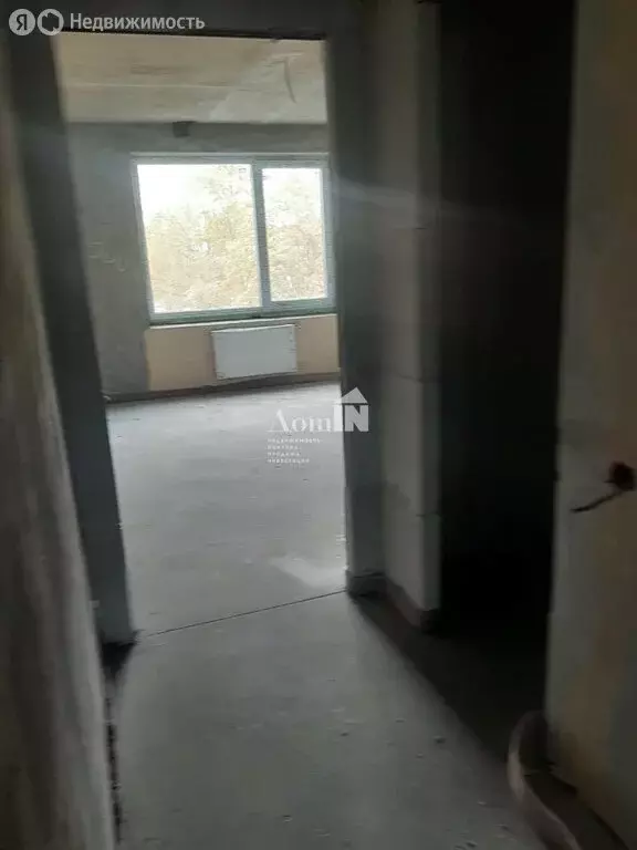 3-комнатная квартира: Санкт-Петербург, Калининский район, ... - Фото 0