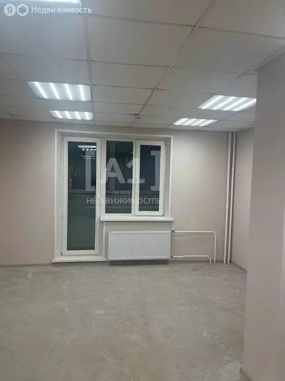 Торговая площадь (97 м) - Фото 1