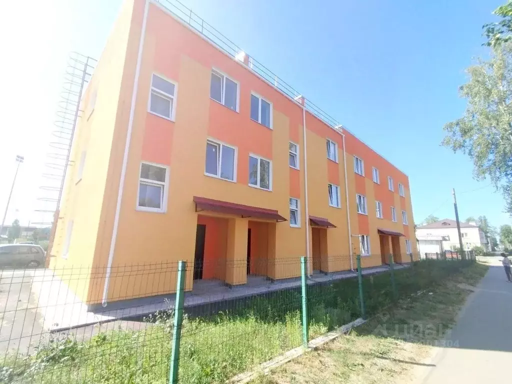 Дом в Ленинградская область, Лодейное поле ул. Карла Маркса (479 м) - Фото 2