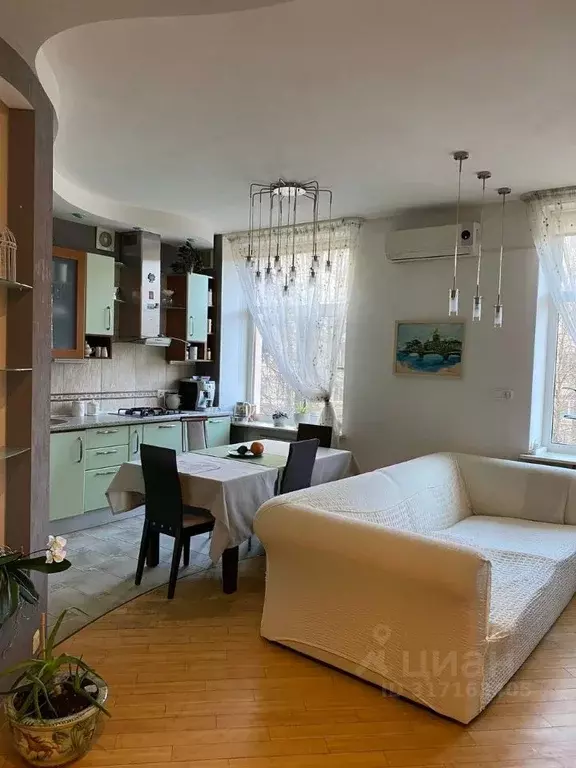 3-к кв. Санкт-Петербург просп. Юрия Гагарина, 21 (80.7 м) - Фото 0