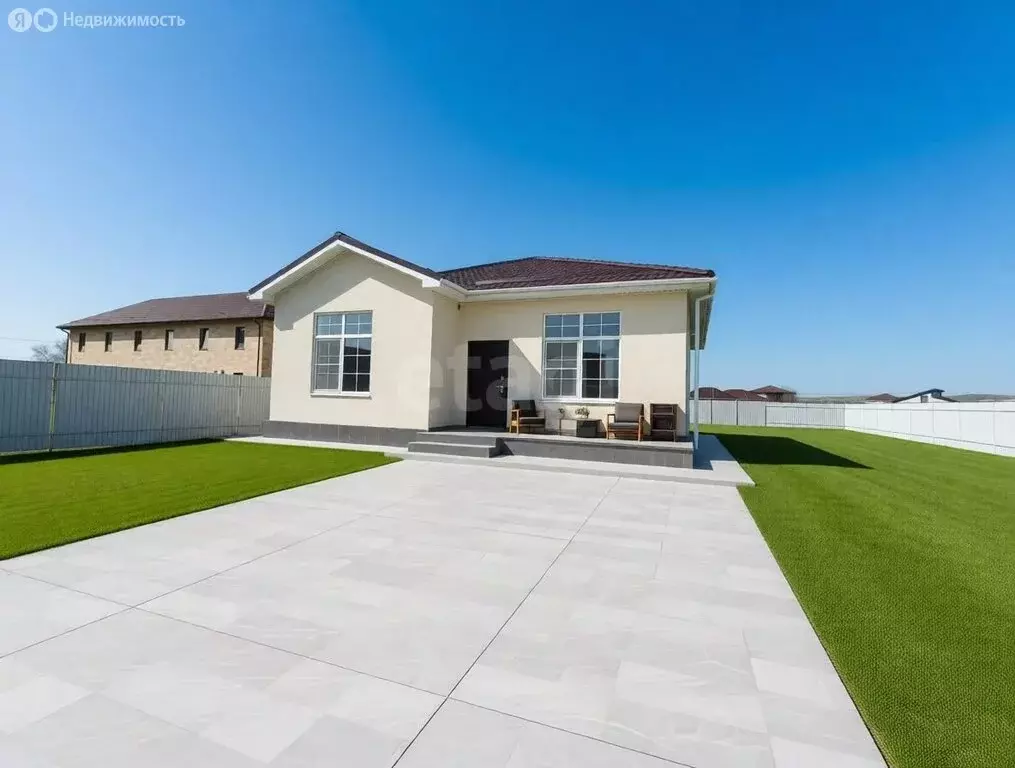 Дом в Щёлкино, Гвардейский переулок (126 м) - Фото 1