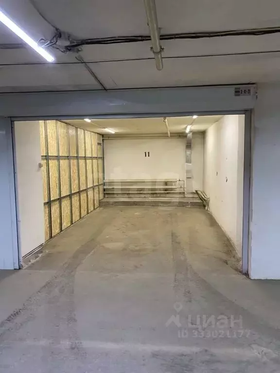Гараж в Ханты-Мансийский АО, Ханты-Мансийск ул. Карла Маркса, 28 (21 ... - Фото 1
