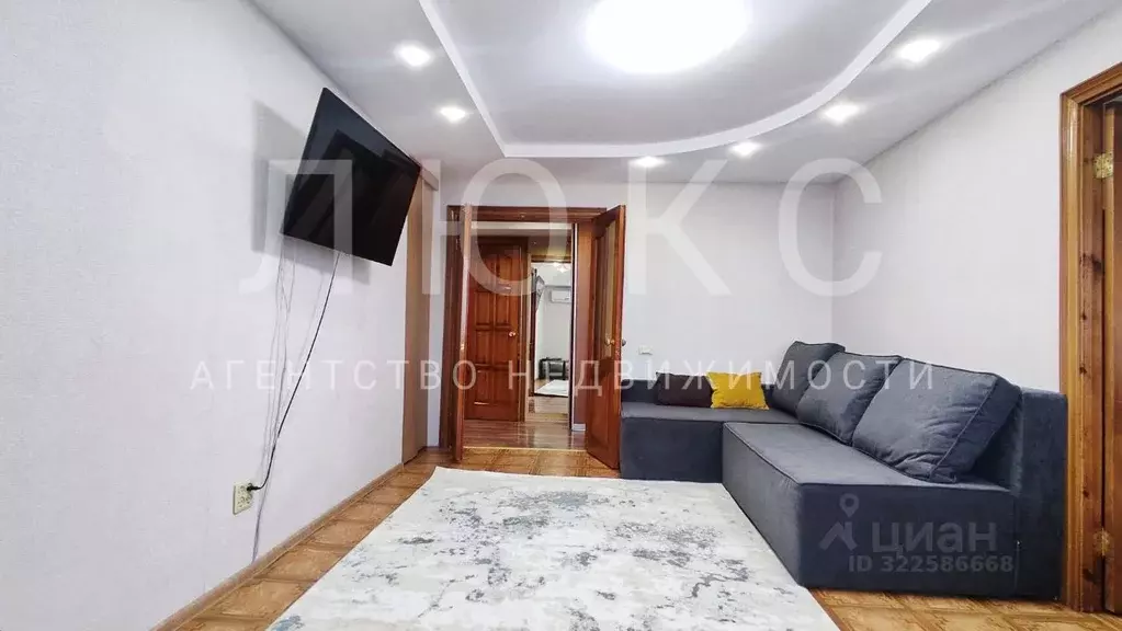 3-к кв. Кемеровская область, Новокузнецк ул. Кирова, 58 (65.9 м) - Фото 2