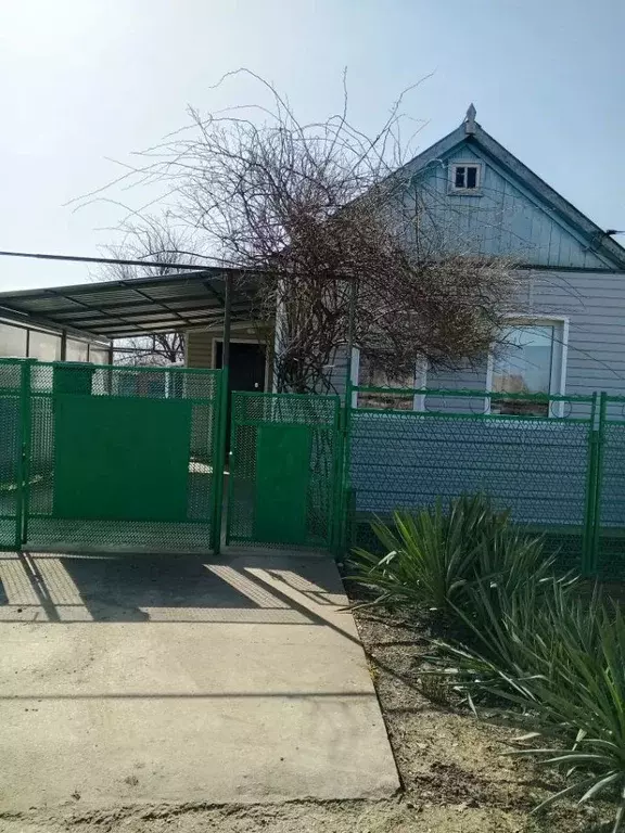 Дом в Краснодарский край, Каневская ст-ца ул. Коллективная, 81А (35 м) - Фото 1