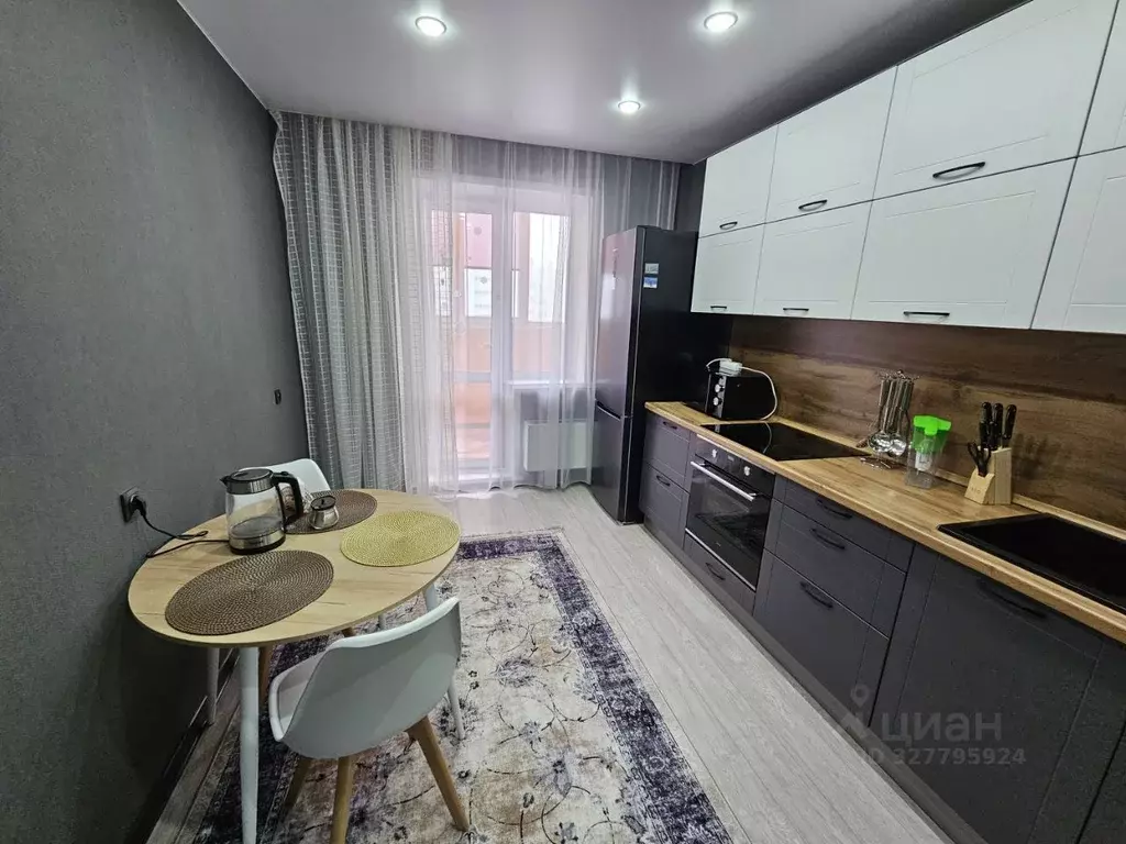 1-к кв. Омская область, Омск ул. Леонида Маслова, 1 (40.3 м) - Фото 1