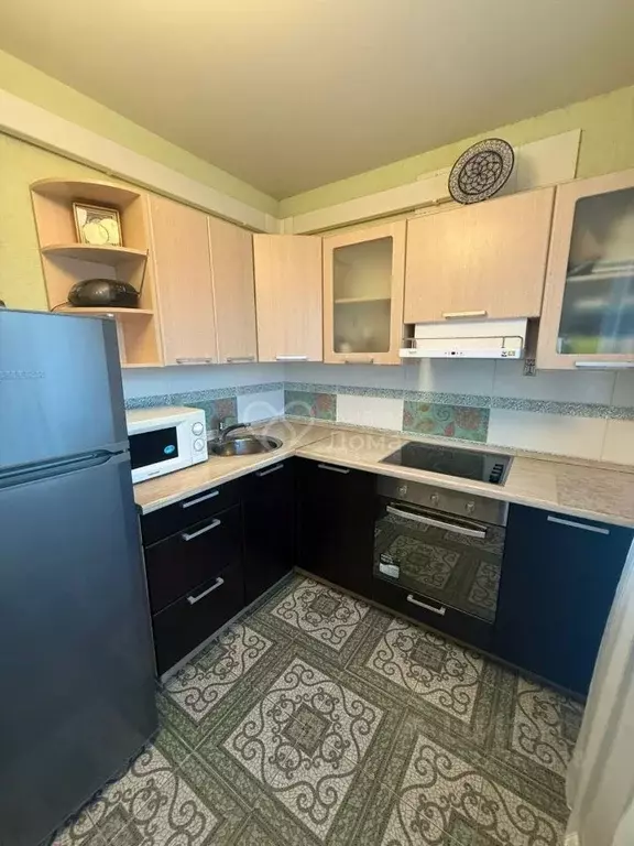 2-к кв. Волгоградская область, Волгоград ул. 8-й Воздушной Армии, 44 ... - Фото 1