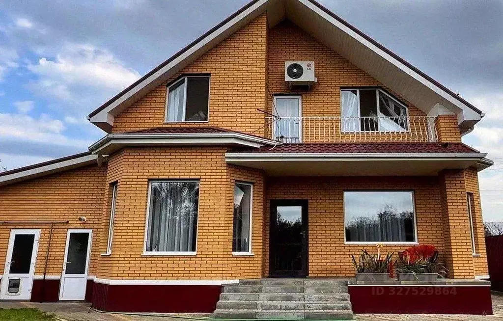 Коттедж в Белгородская область, Белгород ул. Имени Н.Б. Голицына, 12 ... - Фото 1