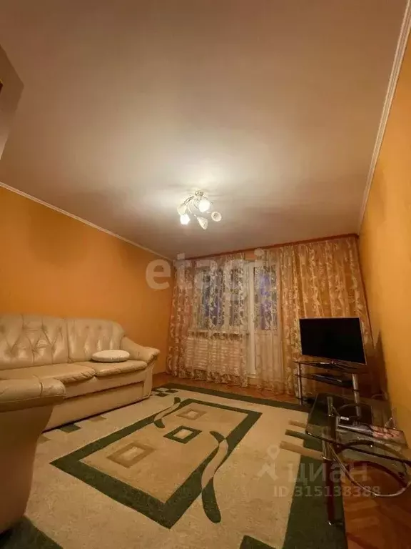 3-к кв. Коми, Усинск ул. Нефтяников, 50 (69.7 м) - Фото 0