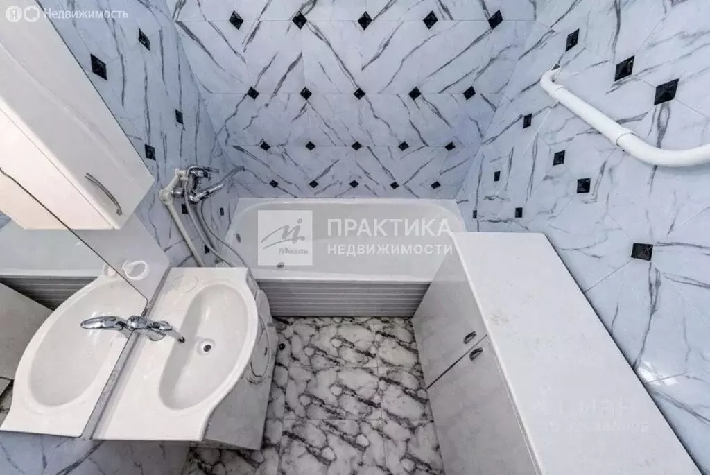 2-комнатная квартира: Москва, улица Маршала Тухачевского, 49 (60.6 м) - Фото 2