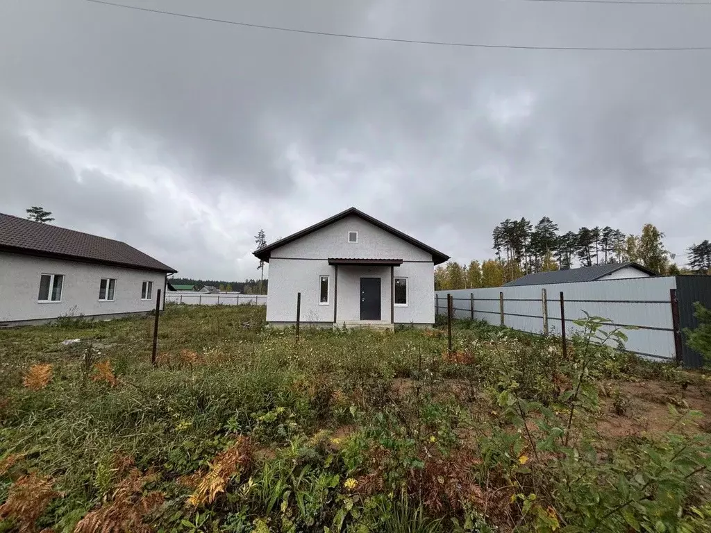 Дом в Свердловская область, Заречный Центральный гаражный ... - Фото 1