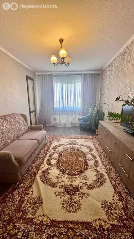 3-комнатная квартира: Симферополь, улица 60 лет Октября, 13/64 (65 м) - Фото 1