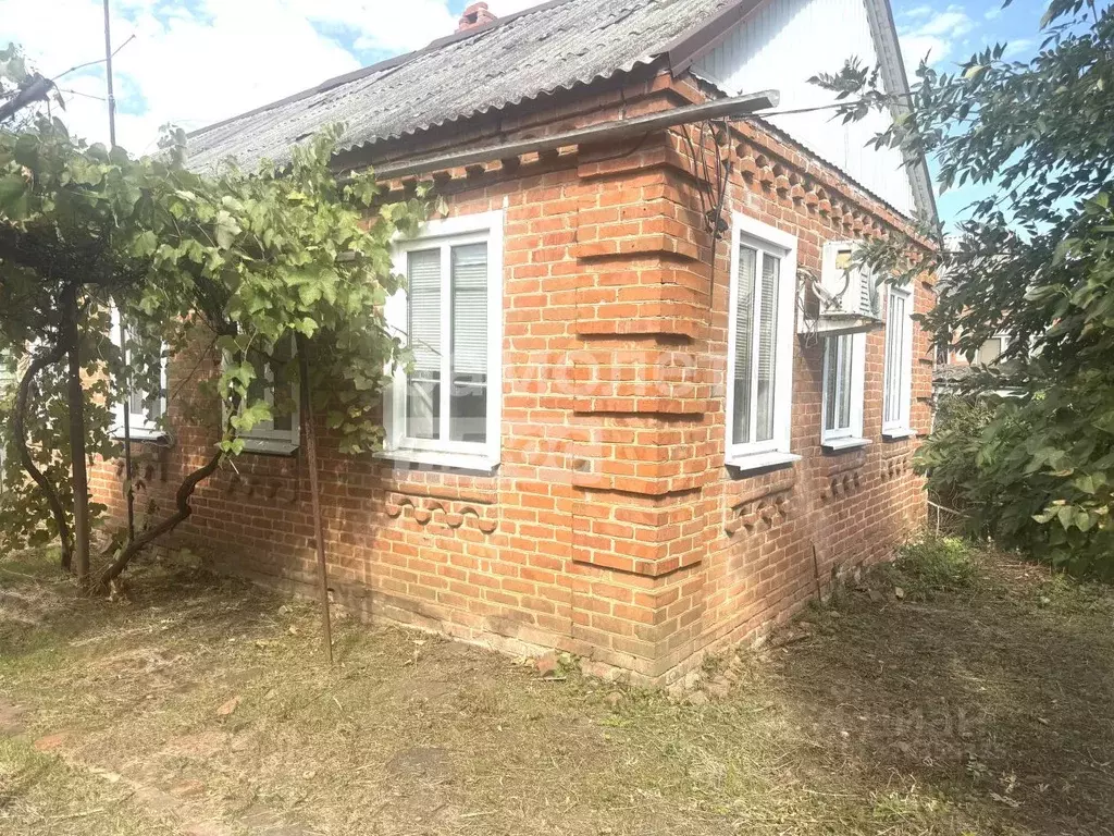 Дом в Краснодарский край, Кореновский район, Раздольная ст-ца Амбарная ... - Фото 1