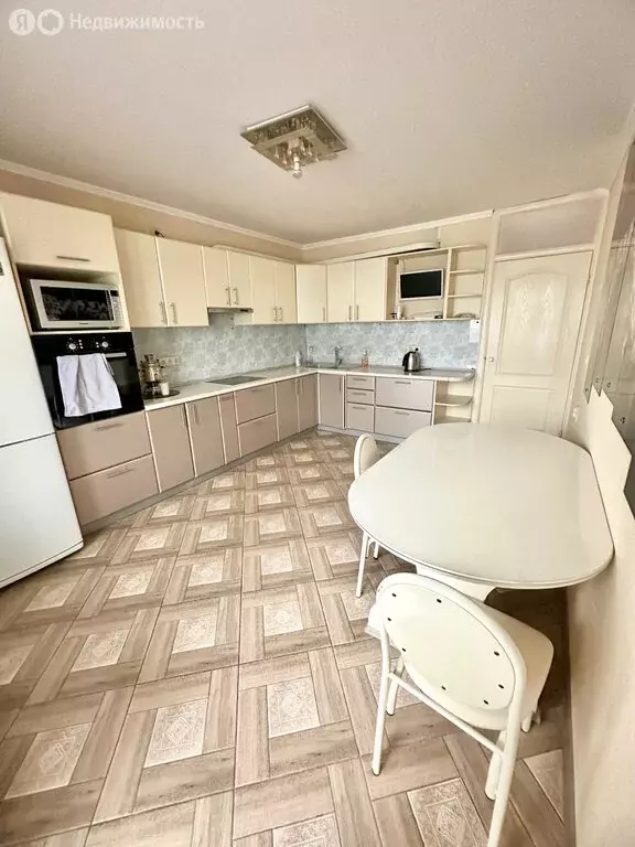 2-комнатная квартира: Краснодар, Черкасская улица, 131 (69 м) - Фото 1