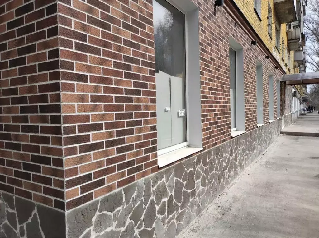 Помещение свободного назначения в Саратовская область, Саратов просп. ... - Фото 1