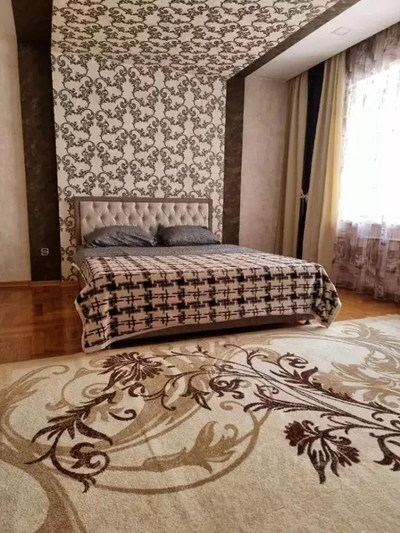 2-к кв. Забайкальский край, Чита Царский мкр, 5 (89.0 м) - Фото 0