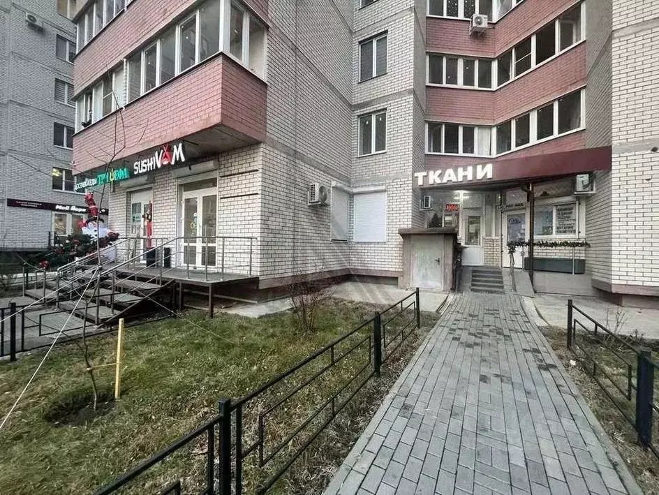 Помещение свободного назначения в Воронежская область, Воронеж бул. ... - Фото 1