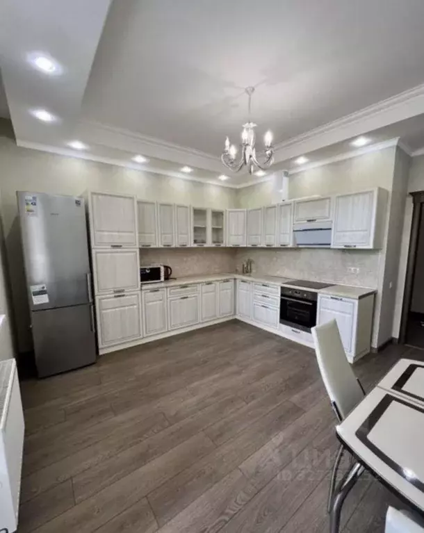 2-к кв. Белгородская область, Белгород Свято-Троицкий бул., 34 (70.0 ... - Фото 2