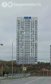 2-комнатная квартира: Тюмень, улица Мельникайте, 2к17 (59.9 м) - Фото 1