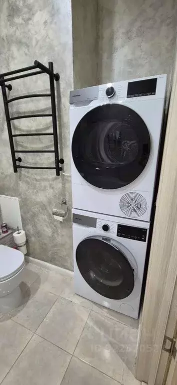 2-к кв. Свердловская область, Екатеринбург ул. Циолковского, 57 (53.0 ... - Фото 1