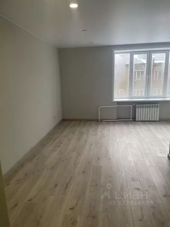 1-к кв. Кемеровская область, Новокузнецк ул. Энтузиастов, 11 (22.4 м) - Фото 1