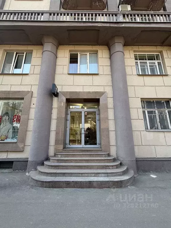 Помещение свободного назначения в Москва Староконюшенный пер., 19 (200 ... - Фото 1