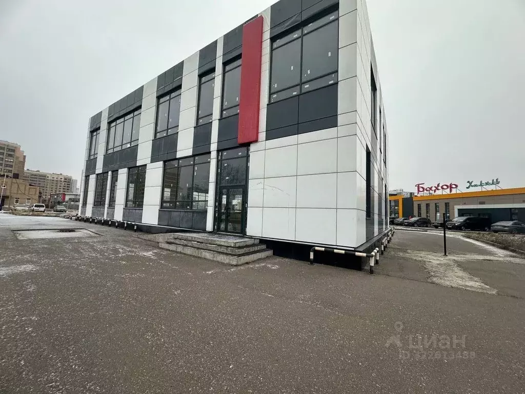 Помещение свободного назначения в Татарстан, Набережные Челны просп. ... - Фото 1