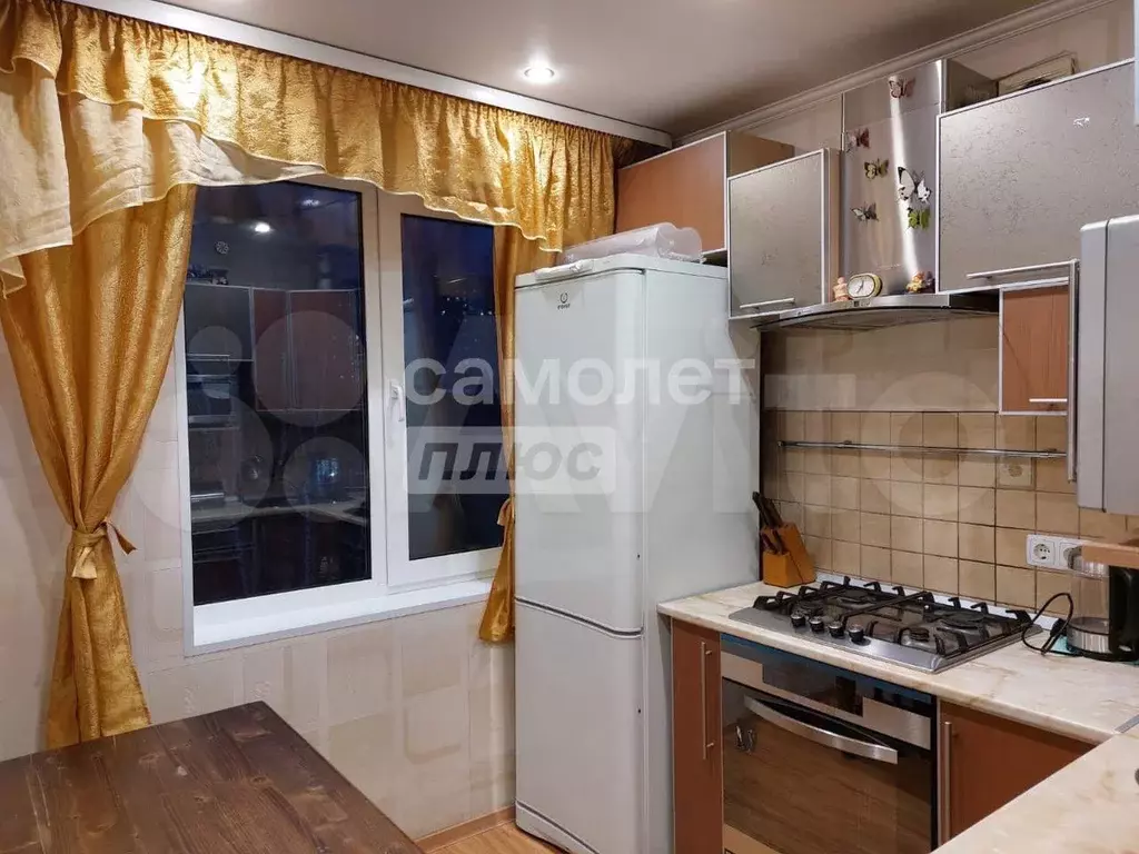 3-к. квартира, 63 м, 5/5 эт. - Фото 0
